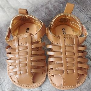 Old Navy Girls Tan Huaraches (NWOT)